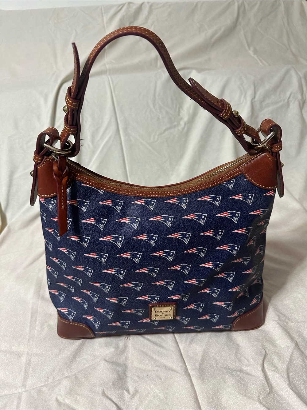 DOONEY & BOURKE SHOULDER BAG (NEW ENGLAND PATRIOTS)